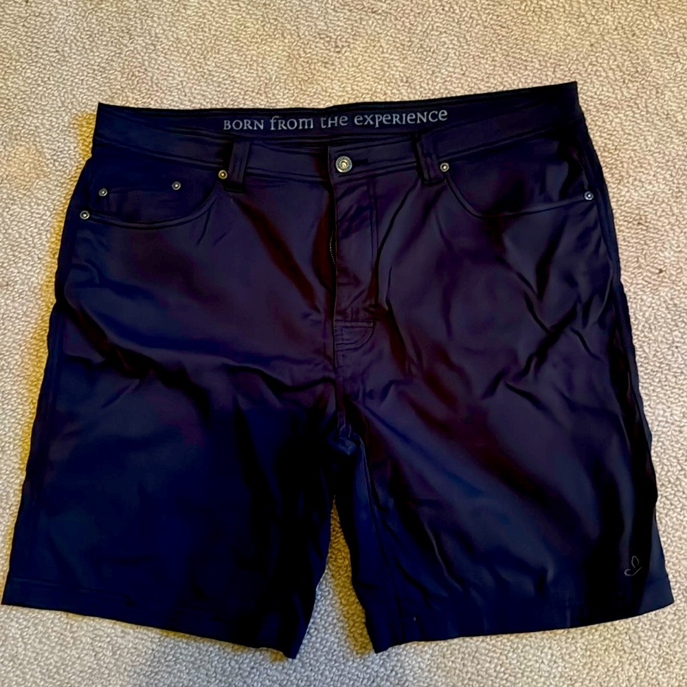 Very lightly used men’s Prana shorts 42x9”